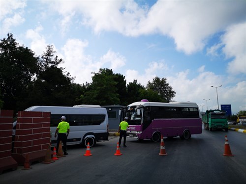 Sakarya Emniyet Müdürlüğü Ekiplerince  "Sağlık İçin Hepimiz İçin" Sloganıyla Covid-19 Tedbirlerine Yönelik Denetimler Yapıldı.